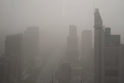 Силна пясъчна буря е обхванала китайската столица Пекин и други