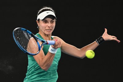 Виктория Томова се класира за втория кръг на турнира за