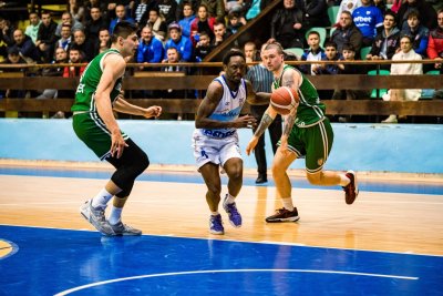 Спартак Плевен надви Черно море Тича в баскетболното първенство при мъжете