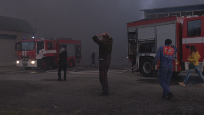 Газова горелка е причинила пожара в индустриалната зона в Бургас