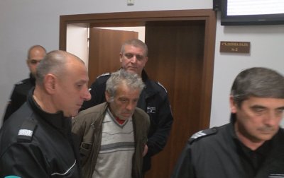 Оставиха за постоянно в ареста 61 годишния мъж който гледал петте