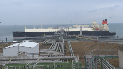 Първият танкер с американски втечнен газ за България акостира в