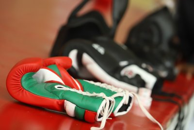 Националният отбор на България по бокс за мъже продължава усилено