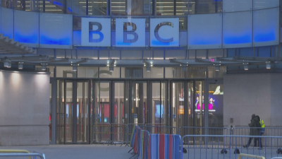 BBC възразява срещу поставянето на определението финансирана от правителството медия