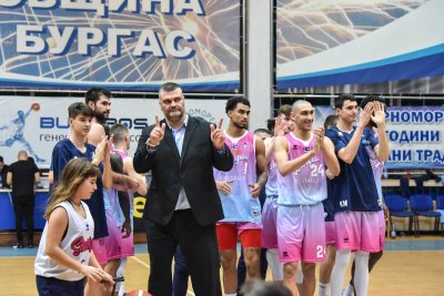 Черноморец спечели "морското дерби" в баскетболното първенство