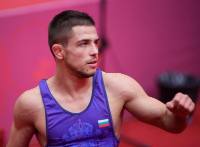 Георги Вангелов се окичи с бронзов медал от Европейското по борба в Загреб