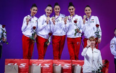 Българските гимнастички и техните лични треньори пристигнаха успешно в Баку