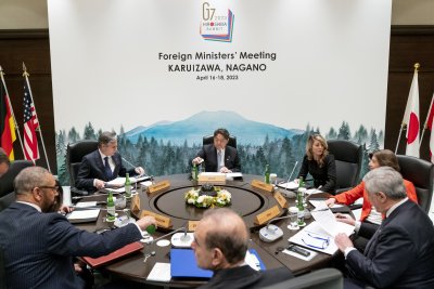 Високопоставени дипломати от Г 7 обещаха да заемат твърда позиция по