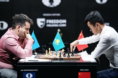 Ян Непомнящи спечели петата партия срещу Лижън и отново поведе в битката за световната титла по шахмат