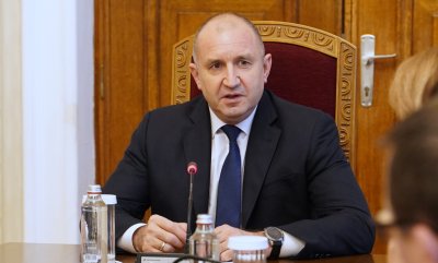 Президентът Румен Радев продължава днес консултациите с представителите на парламентарните