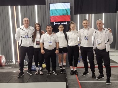 България започна с 8-о и 9-о място на европейското по вдигане на тежести в Армения