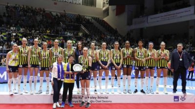 Христина Вучкова и Фенербахче загубиха финала за Купата на Турция по волейбол