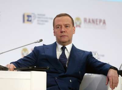 Медведев призова за скъсване на дипломатическите отношения с Полша