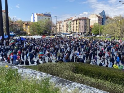 Общобългарски поход за мир и неутралитет започна в София Събитието организирано