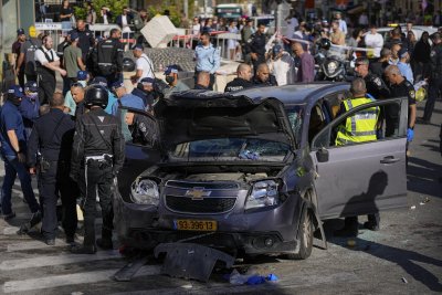 Палестинско нападение с автомобил в центъра на Йерусалим