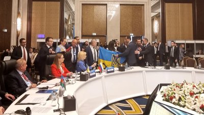 Напрежение между руски и украински делегати на събитие в Анкара
