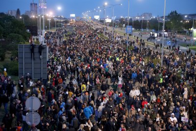 Масов протест в Сърбия: Искане за промени в телевизионния ефир