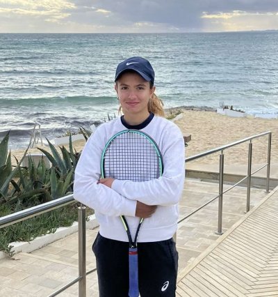 Ива Иванова е четвъртфиналистка на сингъл и полуфиналистка на двойки на турнир на ITF в Италия