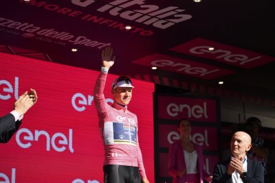 Белгийският колоездач Ремко Евенепул бе принуден да се оттегли от