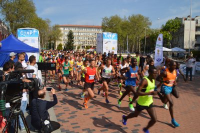 За първи път в историята маратонът на Варна ще определи