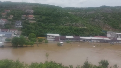 Части от Хърватия бяха буквално потопени след проливните дъждове Река Зърманя