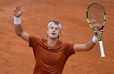 Руне детронира Джокович на четвъртфиналите на турнира по тенис от сериите "Мастърс" в Рим