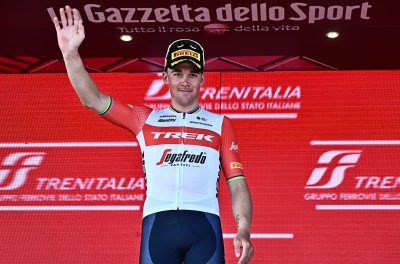 С финален спринт Мадс Педерсен спечели шестия етап от колоездачната обиколка на Италия