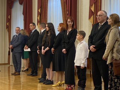 Придружени от семействата си от Христиан Пендиков и други македонски
