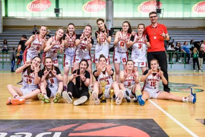 Отборът на Локомотив София триумфира с купата на БФ Баскетбол