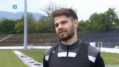 В предаването Аз съм ви представяме Кристиян Стоянов Той е