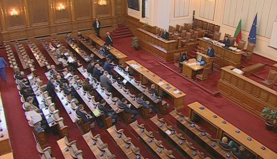 НС на живо: Демерджиев и 8 служебни министри на парламентарен контрол