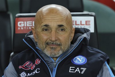 Треньорът на Наполи Лучано Спалети ще напусне поста си в