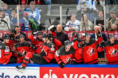 Канада разгроми Германия и грабна световната титла по хокей на лед