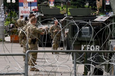 Турска военна техника ще премине през България, за да се присъедини към KFOR в Косово