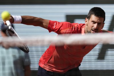 Сръбският тенисист Новак Джокович призна че се справя с редица