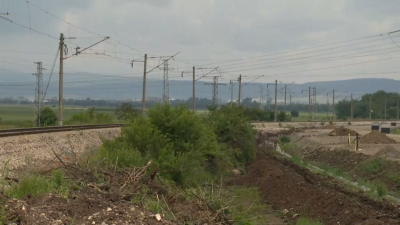 Гръмотевичната буря на юг от София причини авария по контактната