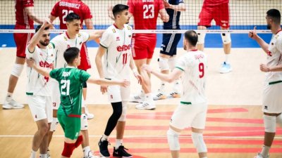 Националният отбор на България за мъже втора загуба във Волейболната