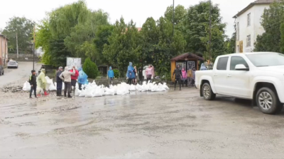 Областите Монтана и Враца са в готовност за евакуация на населените места до р. Огоста