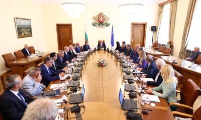 Министерският съвет провежда редовното си заседание Гледайте на живо тук