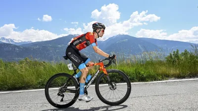 Швейцарският колоездач Джино Медер е починал в болницата в Хур