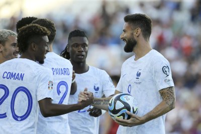 Франция победи Гибралтар с 3 0 в мач от третия кръг