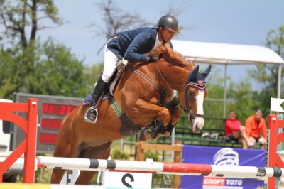 Ангел Няголов с победа в първия ден на Световната купа по конен спорт в Царацово