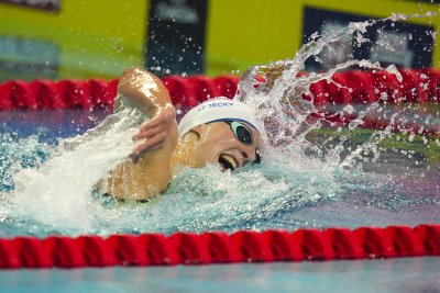 Плувкинята Кейти Ледецки се класира на шестото си световно първенство