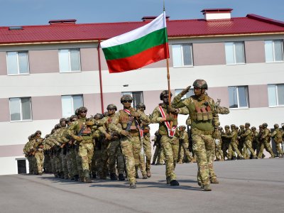 Специалните сили показаха умения в Црънча пред премиера и министъра на отбраната (СНИМКИ)