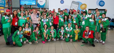 Заместник-министърът на спорта посрещна българските състезатели от Световните летни игри Спешъл Олимпикс