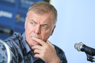 Мажоритарният акционер в ПФК Левкси Наско Сираков отрече категорично спекулациите