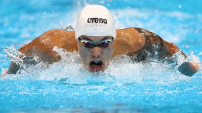 Българският плувец Антъни Иванов все пак получи право да стартира