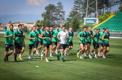 27 футболисти започнаха подготовка с тима на Пирин Благоевград за