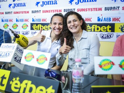 Българските боксьорки Станимира Петрова и Светлана Каменова останаха много доволни