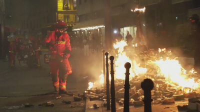Размирици във Франция: Четвърта нощ на насилие и вандализъм